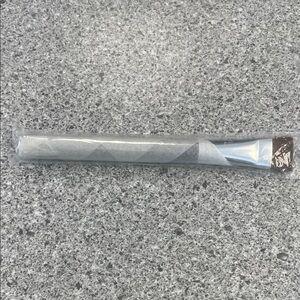 Flathead shadow brush.. Great for shadow or liner application